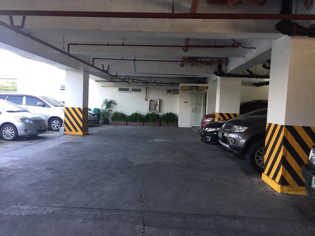 Apartment Blissful Hill Tagaytay Condotel With Netflix *